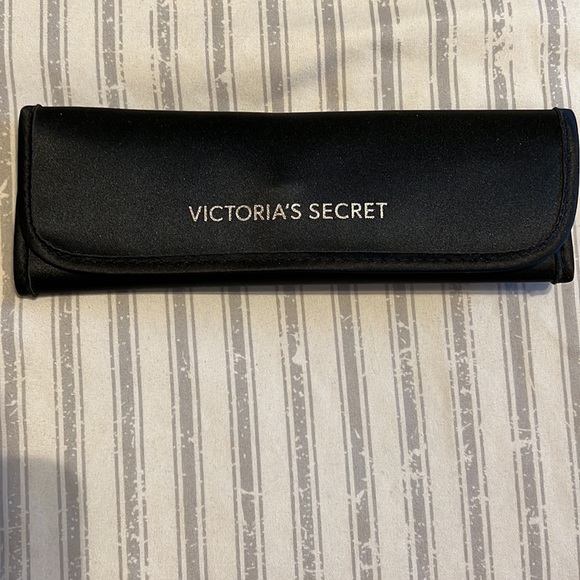 NEW MAKEUP Brush set - Picture 2 of 2